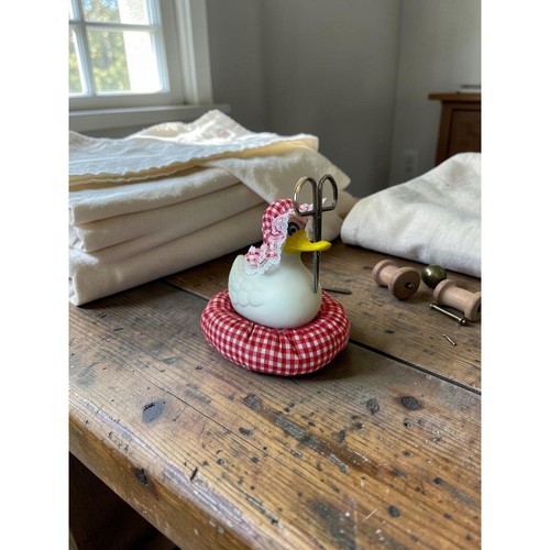 Vintage duck pin cushion - cushion, –